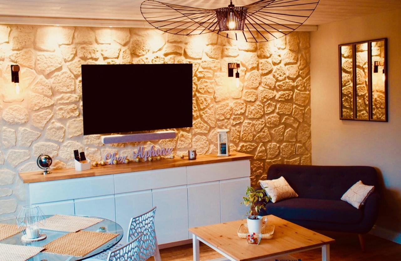 Chez Alphonse : T3 Cosy Et Renove - Proche Du Port Apartment วานส์ ภายนอก รูปภาพ